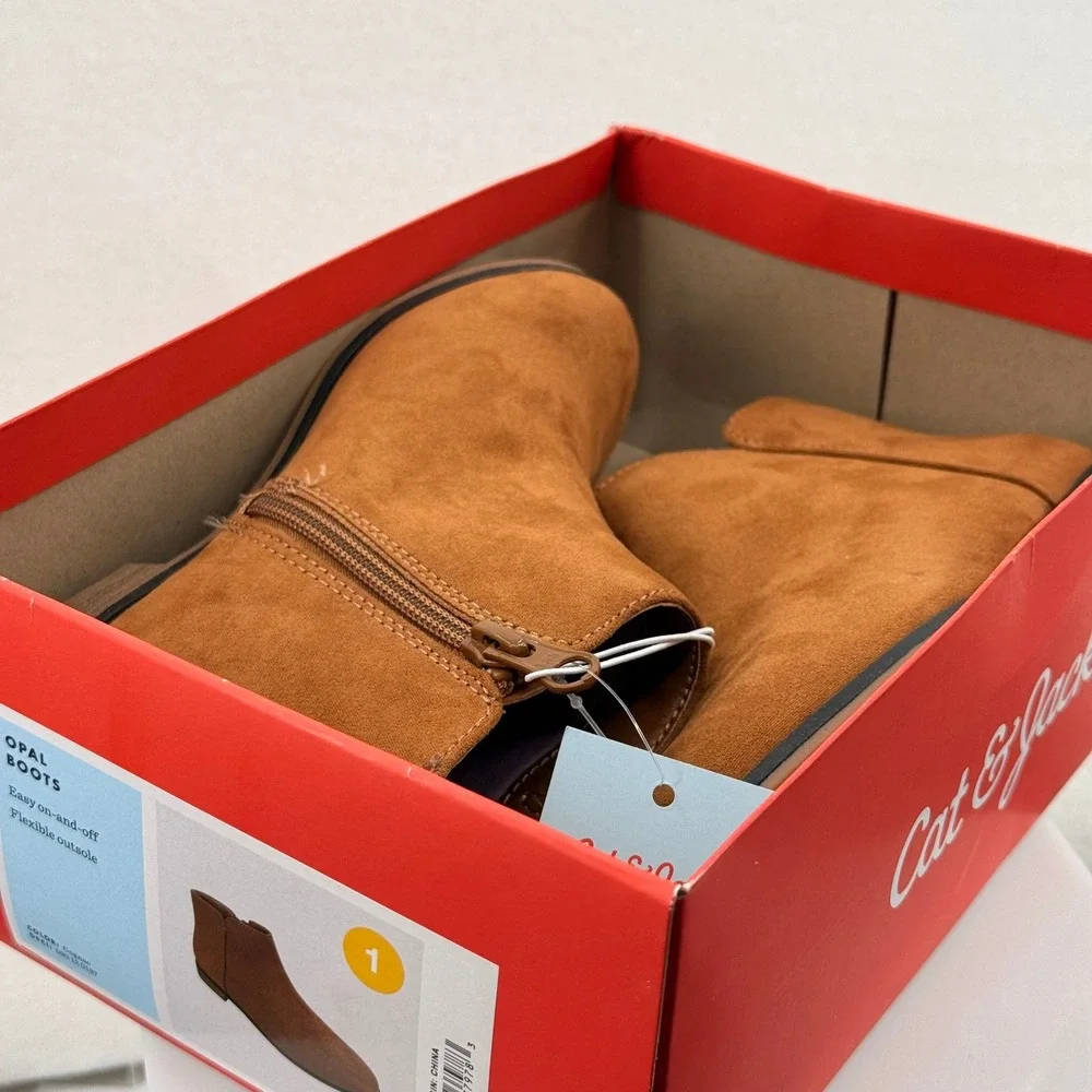 Cat & Jack Girls Boot size 1